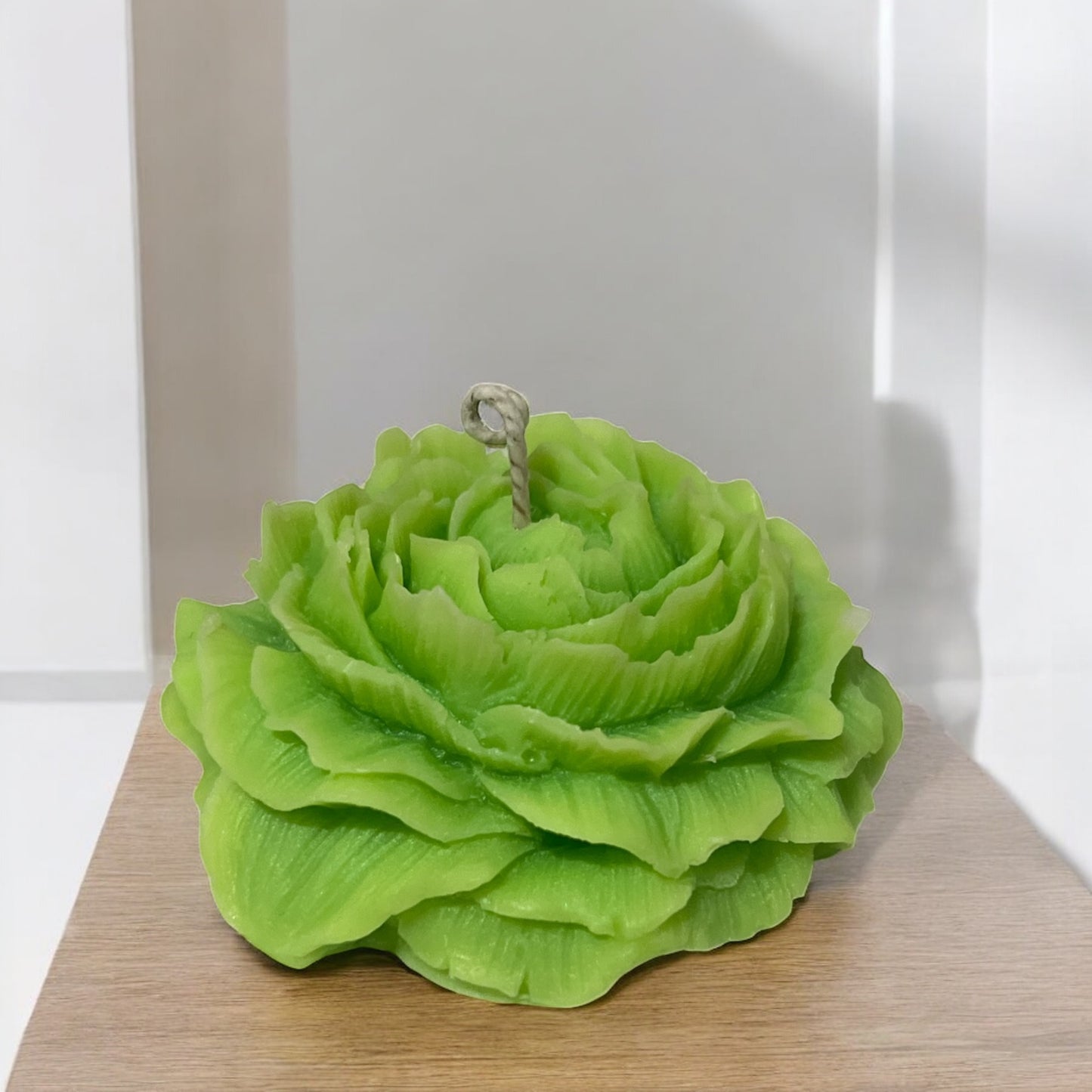 Realistic Rose Candle – Handmade Flower Candle for Elegant Home Decor & Gifts